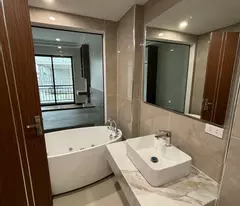 Bán nhà ngõ 94 Thượng thanh 40m x 6T gara thang máy nhỉnh 11 tỷ còn tl