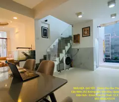 NHÀ ĐẸP- GIÁ TỐT - Chính Chủ Cho Thuê Nhà Nguyên Căn Hẻm 241 đường Bến Vân Đồn, Quận 4, Hồ Chí