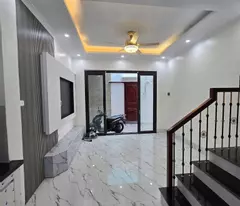 Bán nhà 35m ở Yên Ngưu, Huỳnh Cung gần Linh Đàm