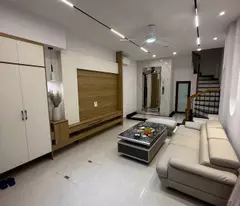 TRUNG TÂM BỒ ĐỀ, SẦN TRƯỜNG CẠNH PHỐ 36M2 7 TẦNG XÂY ĐỘC LẬP - NHỈNH 10.X TỶ