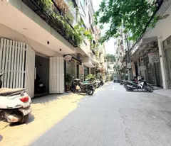 Bán nhà phố Hoàng Cầu, Đống Đa 56m, 5 tầng, mt 4.5m. Giá: 33.8 tỷ. LH: 0937158386