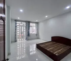 BÁN NHÀ KDBB ĐƯỜNG 8M XE QUA LẠI CHỈ 5.99 TỶ