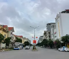 CHUYỂN NHƯỢNG ĐẤT MẶT ĐƯỜNG ĐÔI LÊ HỒNG PHONG – LÔ 27 – VỈA HÈ 5M – GIÁ 7,68 TỶ