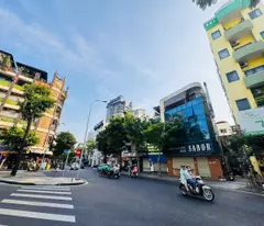 NGANG KHỦNG 15M*21M- BÁN NHÀ 4 TẦNG MẶT TIỀN YERSIN, P.NGUYỄN THÁI BÌNH, QUẬN 1- SẴN HDT 90TR/TH-