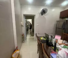 Tập thể Nguyễn văn Cừ Long Biên 4 tỷ 60m tầng 1 vừa ở vừa kinh doanh