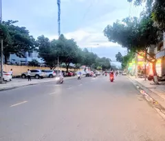 BÁN NHÀ 3 TẦNG HẺM 2 MẶT TIỀN DÃ TƯỢNG GẦN BIỂN