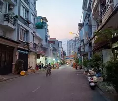 MẶT TIỀN KINH DOANH - 30M RA LÂM VĂN BỀN - CỰC HIẾM TRONG TẦM GIÁ