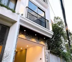 NGỌC THỤY – LONG BIÊN  38m² – 6 TẦNG – GARA Ô TÔ – FULL NỘI THẤT