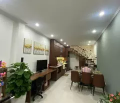NGỌC THỤY – LONG BIÊN  38m² – 6 TẦNG – GARA Ô TÔ – FULL NỘI THẤT