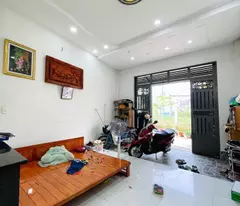 NHÀ C4 – SHR MỚI - XE HƠI NGỦ TRONG NHÀ TCH18 – GIỮ TIỀN 8TR/THÁNG