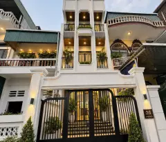 🔥 Bán nhà Phân lô - Đức Giang- 72m² – MT 4.2m – view hồ – ô tô vào nhà – giá: 15.5 tỷ