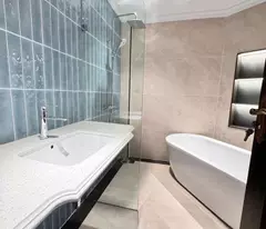 🔥 Bán nhà Phân lô - Đức Giang- 72m² – MT 4.2m – view hồ – ô tô vào nhà – giá: 15.5 tỷ