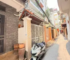 PHAN ĐÌNH PHÙNG – LÕI BA ĐÌNH – NHÀ 5 TẦNG Ở NGAY – KHÔNG GIAN THOÁNG VĨNH VIỄN – HIẾM TRONG TẦM