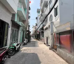 Nhà hẻm 98 Bùi Văn Ba – Vị trí đẹp- chỉ 7 Tỷ 9 TL
