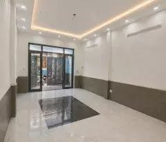 Nhà hẻm 98 Bùi Văn Ba – Vị trí đẹp- chỉ 7 Tỷ 9 TL