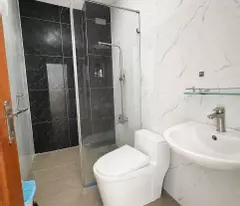 Nhà hẻm 98 Bùi Văn Ba – Vị trí đẹp- chỉ 7 Tỷ 9 TL