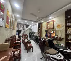 💥SIÊU PHẨM DƯƠNG QUẢNG HÀM💥  trung tâm Cầu Giấy, ngõ thông tứ tung, gần chợ, ô tô đỗ cửa chỉ hơn