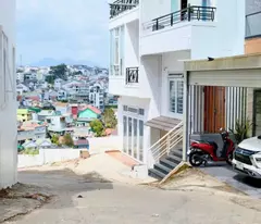 BÁN NHÀ HẺM Ô TÔ NGUYỄN TRUNG TRỰC – P. XUÂN HƯƠNG ĐÀ LẠT