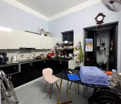 Bán nhà Gia Lâm, 50m, 4 tầng, nhỉnh 4 tỷ. Dân xây, ô tô ngủ trong nhà.