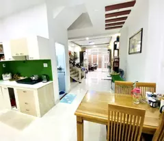 Bán nhà đường 339, Phường Phước Long B, Q9, Thủ Đức, TP HCM. DT 100m2, 4 tầng, SH. Giá 11,9 tỷ
