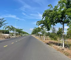 Bán 3011m2 đất ONT Mặt tiền Hùng Vương - Tân Tiến  LaGi giá rẻ 400tr/m ngang
