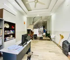 Bán nhà  đường  Gò Dưa, Thủ Đức, TP HCM. DT 90m2, 4 tầng. Giá 7.25 tỷ, Sổ hồng - 0933125879