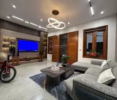 Bán nhà Tập thể Lê Quý Đôn 115 m 3 ngủ, oto chỉ nhỉnh 5 tỷ oto đỗ chủ cần bán gấp
