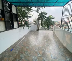 BÁN NHÀ NGỌC LÂM – MẶT HỒ TAI TRÂU – 5 TẦNG KINH DOANH – FULL NỘI THẤT
