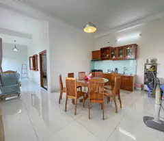 Bán nhà góc 2mt trong KDC Hưng Gia, thị trấn Bến Lức dt 237,5m2 1 lầu 3pn 2wc giá chốt 9,8 tỷ