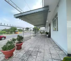 Bán nhà góc 2mt trong KDC Hưng Gia, thị trấn Bến Lức dt 237,5m2 1 lầu 3pn 2wc giá chốt 9,8 tỷ