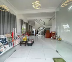 Bán nhà góc 2mt trong KDC Hưng Gia, thị trấn Bến Lức dt 237,5m2 1 lầu 3pn 2wc giá chốt 9,8 tỷ