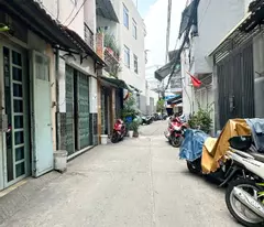 Nhà hẻm 4m ngay sát mặt tiền Dã Tượng P10Q8 P.Chánh Hưng