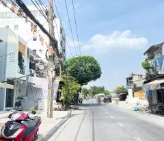 Nhà 5 tầng mặt tiền bờ kè view sông đường Nguyễn Duy P9 Q8. Giá: 11.5 tỷ