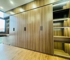 Bán nhà phúc lợi 44m /6 tầng , giá chỉ 9xxx oto ngủ trong nhà