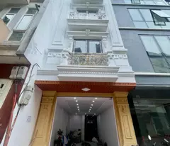 Bán nhà mặt phố Phạm Thật Duật 55m, 8 tầng, mt 4.2m. Giá: 37 tỷ