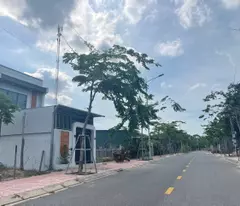 Bán 382m2 đất tặng Nhà cấp 4 Đường Nguyễn Đức Cảnh, LaGi giá rẻ nhất