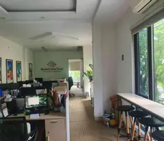 nhà lô góc mặt phố Long Biên, 75m x 5 tầng, MT 19m, gần bệnh viện Tâm Anh