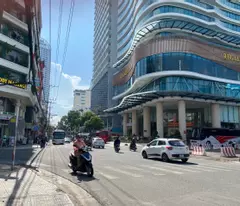 CHO THUÊ NHÀ MẶT TIỀN NGUYỄN THỊ MINH KHAI – TRUNG TÂM NHA TRANG - 50trieeu/th