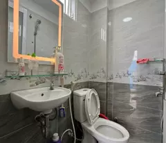 MẶT TIỀN PHÚ NHUẬN - CHỈ HƠN 3 TỶ - NHÀ 3 LẦU_Ô TÔ ĐỖ CỬA - 2PN - 3WC CỰC NGON