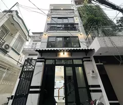 CHÍNH CHỦ BÁN NHÀ NGỌA LONG- CẦU DIỄN,OTO,THANG MÁY,DT:40Mx6T,8ty