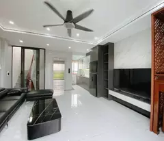 HIẾM CÓ! TRUNG TÂM BA ĐÌNH - 80M² NHÀ 3
 TẦNG  - CÁCH PHỐ 70M, GẦN Ô TÔ XÁCH VALY VÀO Ở NGAY/