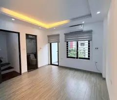 NHÀ MỚI THƯỢNG THANH – Ô TÔ ĐỖ CỔNG – CÓ SÂN RIÊNG – 5 TẦNG HIỆN ĐẠI – GIÁ 7.3 TỶ
