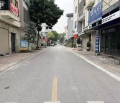Cần bán 55,1m2 đất mặt phố Giang Biên. Phù hợp xây Văn Phòng Kinh Doanh