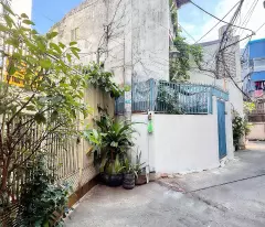 CHỦ 1 ĐỜI XƯA LÀ GIÁO VIÊN- BÁN NHÀ 5 TẦNG Đ.LÝ THÁI TỔ, QUẬN 3- DT SIÊU LỚN 190M2 NGANG 9M*22M-