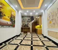 HIẾM – BÁN NHÀ ĐẸP ĐÀM QUANG TRUNG – PHỐ TRẠM, LONG BIÊN – GẦN AEON MALL 200M – 5 TẦNG, 3PN, CÓ