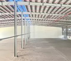 XT101 cho thuê nhà xưởng liền kề, khung thép chắc chắn, chiều cao tổng 17m. SX CNC