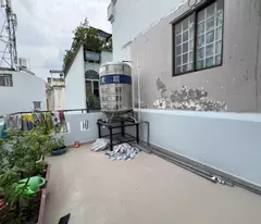 QUẬN 1 - 30 M2  - SÁT HẺM XE HƠI - GẦN MẶT TIỀN - 4 TẦNG BTCT - KO QH - 5.5 TỶ.