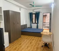 Cho thuê CCMN tại 171 Nguyễn Ngọc Vũ ban công thoáng - Trung Hòa