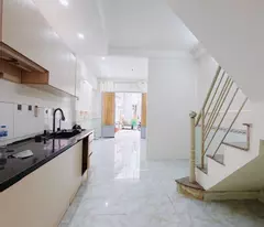 KDC HIỆN HỮU – KO QH – TRUNG TÂM Q4 – 2 TẦNG BTCT