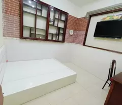 Bán nhà đường Nguyễn Thị Định, Phường Cát Lái, Q2, TP HCM. DT 105m2, cấp 4. Giá 7 tỷ. LH: